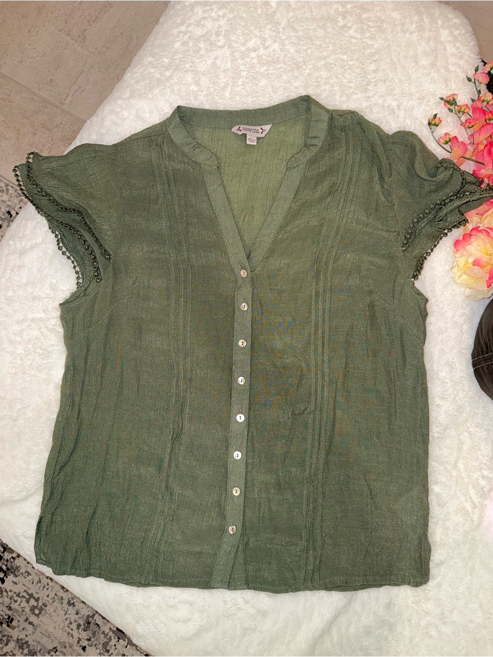 2 x 20$ Nanette Lepore Olive Green Button-Front Pintuck Blouse Size L